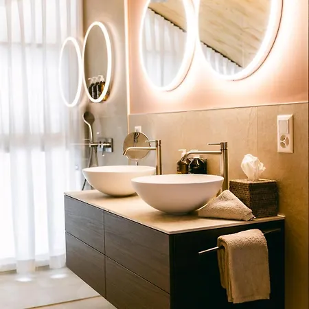 Face D'or Luxury Serviced מלון דירות צרמט