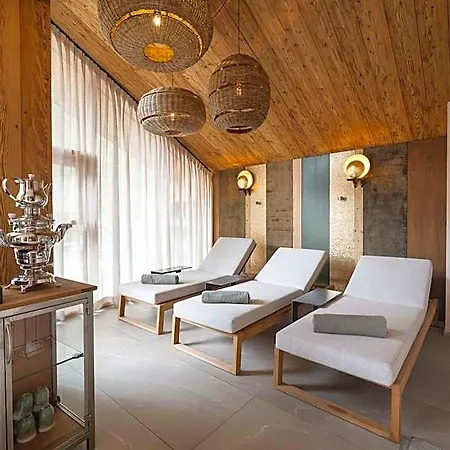 Face D'or Luxury Serviced צרמט