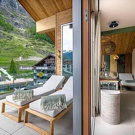 Face D'or Luxury Serviced