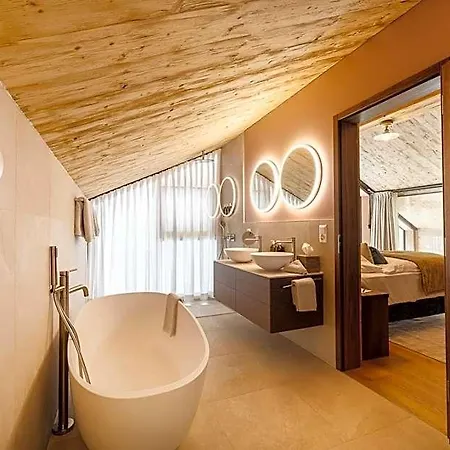 Face D'or Luxury Serviced מלון דירות צרמט