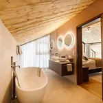 Face D'or Luxury Serviced Aparthotel